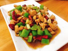 宫保鸡丁-老字号怡玺·藿香雅鱼(20年雅安店)