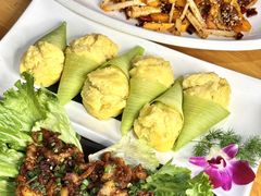 -月亮眼花园餐厅书吧酒吧