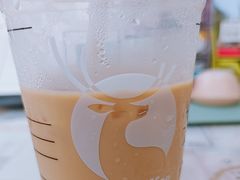 -瑞幸咖啡(上海财经大学地铁站1号口店)