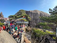 -黄山光明顶山庄