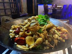 -西街夜油条·麻团包乌饭