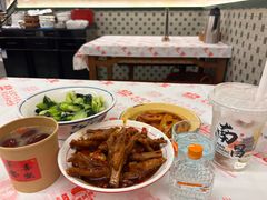 -堂瓦里·33年传统赣菜(第一街区店)