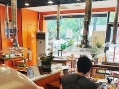 -哈尔滨小酒馆·鲜肉现穿自助烧烤(康新花园店)