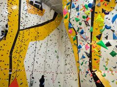 -问山MountQuest攀岩馆