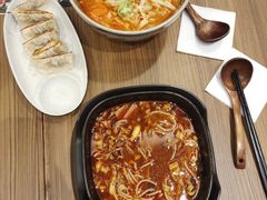 -阿香米线(大唐西市大润发店)