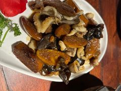 -前海沿·青岛菜(五四广场永旺店)