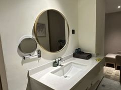 -曼谷一号酒店(深圳龙华大浪商业中心店)