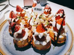 草莓忌廉华夫饼-BE BRIGHT KITCHEN(正佳广场店)