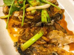 招牌煎焗大鱼头-粤·向群饭店(龙津东路总店)