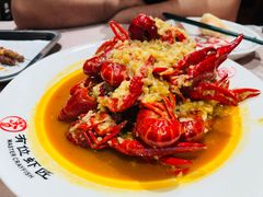 精品蒜香吮指小龙虾-有位虾匠·胶东小馆(市北店)