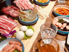 -明洞阿姨·韩式酱蟹烤肉·创意料理(三元桥店)