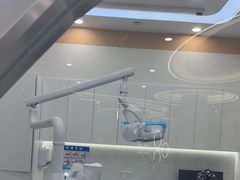 -皓齿连锁·雅贝健口腔·种植·矫正中心(虹口曲阳路店)