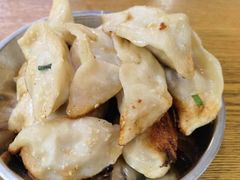 -黄阿姨锅贴大王(万航渡路店)
