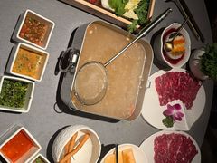 -左庭右院鲜牛肉火锅黑金店(陆家嘴中心店)