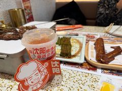 -小董哥烤串·爆汁大油边(故宫店)