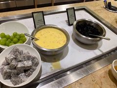 -大中华希尔顿酒店-念自助餐·嗨啤·小龙虾