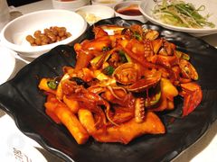 海鲜炒年糕-本家韩国烤肉(青岛万象城店)