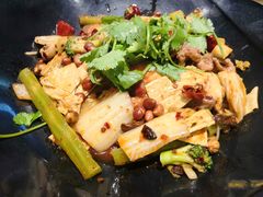 -小山城麻辣香锅(新邻生活广场店)