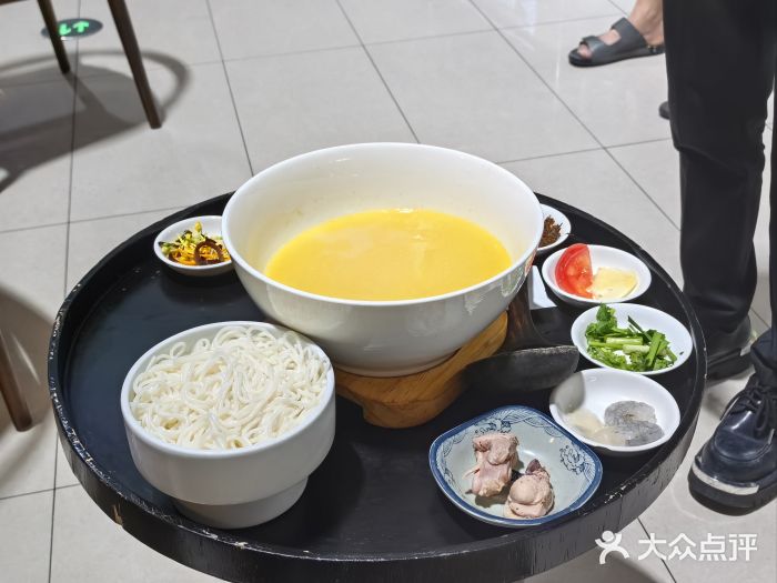 雀舞·私食(凯德店)老昆明鸡汤过桥米线图片