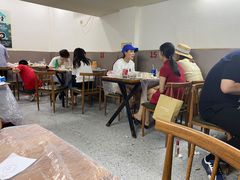 大堂-蓝精灵饺子店