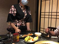 -山川小町·极番烧肉(新地假日广场店)