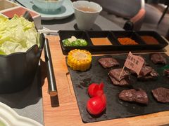 -左庭右院鲜牛肉火锅黑金店(陆家嘴中心店)