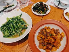 -黄泥岗·地道湖北菜(奥特莱斯店)