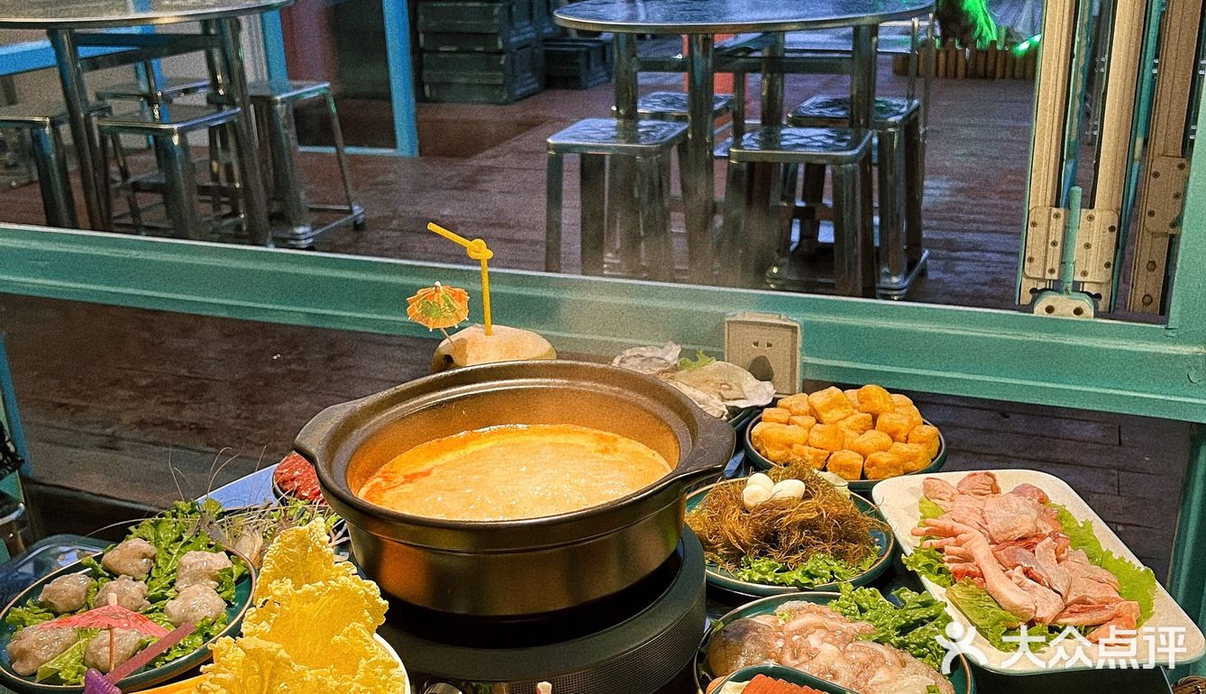 [礼花]北京探店｜正宗海南糟粕醋火锅🥘瞬间有在海南度假的感觉！🏖