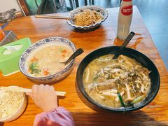 -小河无名面馆