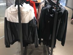 -耐克(恒隆广场店)