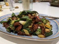 澳洲牛肉松炒秋葵-T館·花园艺术餐厅