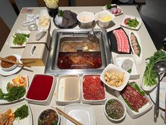 -海底捞火锅鲜切牛肉主题店(长寿路店)