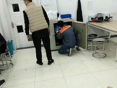 -上海蓝精灵改灯旗舰店(顾戴路店)