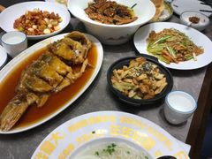 -闫府私房菜·百年鲁菜(恒隆店)