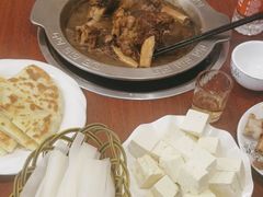 -聚首堂·特色小吃·肘子(什刹海德胜门店)