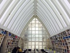 -钟书阁(松江泰晤士小镇店)