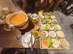 -聚汇三少·龙虾·中餐厅(莫邪路新天地店)