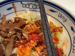 -阿瓦山寨·湘菜现炒·剁椒鱼头王(咸阳总店)