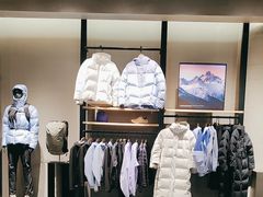 -凯乐石KAILAS(万国奥特莱斯店)