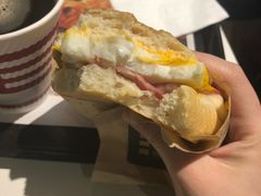 -肯德基(湾畔店)