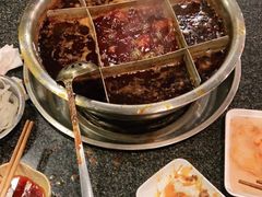 -邓莽子老火锅(中兴路总店)