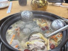 -濠轩阁特色生蚝火锅(水湾路店)