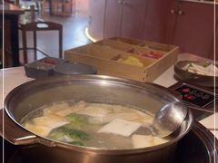 -喃喃椰·糟粕醋·椰子鸡火锅(七堡花园店)