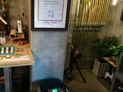 -HIGH FIVE哈福手工汉堡(桂林路店)