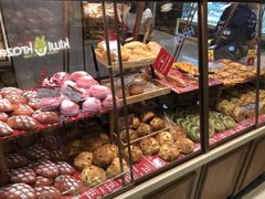 面包甜点陈列柜-山崎面包(静安久光店)