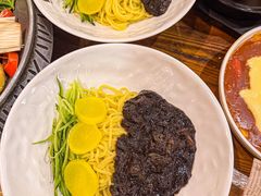 -喇喇排骨火锅·传统韩式脊骨汤(望京西园总店)