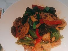 -荷塘秋月·本帮江浙菜(国权路店)