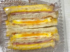 芝士火腿蛋三文治-圣安娜饼屋