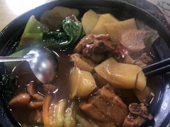 -灿阳斋黄焖鸡米饭(鸣新东路店)