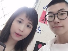 -江苏模特艺术学校